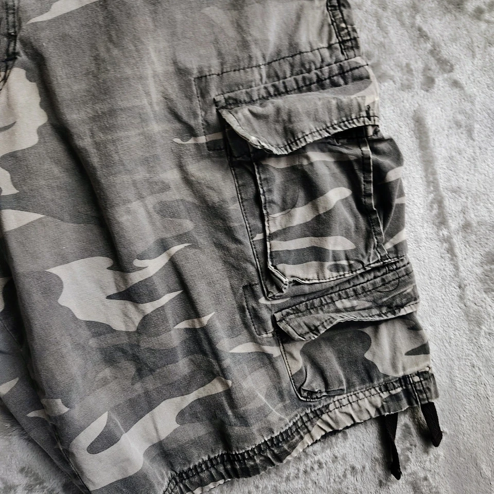 Lee Dungarees Mens Camo Cargo Shorts Size 36 Tactical Military Utility Vtg y2k - Image 3 of 4