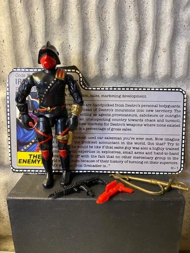 GI JOE Vintage Action Figure IRON GRENADIERS Complete with File Card 1988