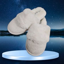 Laura Ashley Womens Medium 6.5-7.5 White Slip On Slippers Sparkle Knit Furry