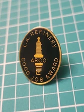 Vtg L.A. Refinery Arco Spark Plug Good Job Award Gold Tone Lapel Pin