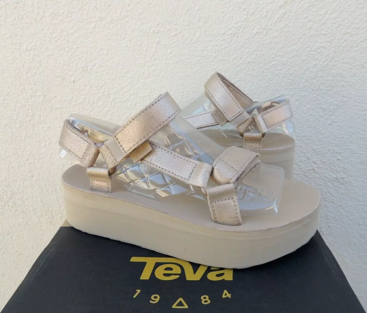 Teva gold flatform 2025