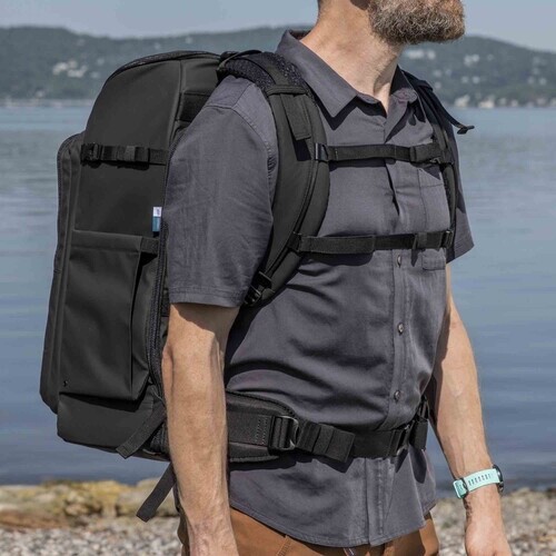 New Tenba Axis V2 Backpack (Black, 32L), USA Authorized Dealer #39186 - Bild 18 von 24