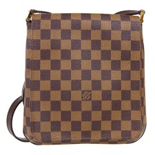 louis vuitton damier musette