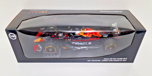 Minichamps 1:18 Model Car F1 Red Bull RB18 Verstappen Winner Arabia GP 2022 - Picture 2 of 9