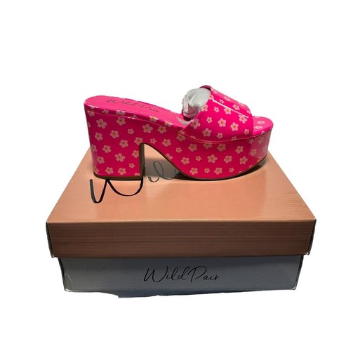 Wild Pair Women Platform Slide Sandals Melbourne Size US 7.5M Pink Floral