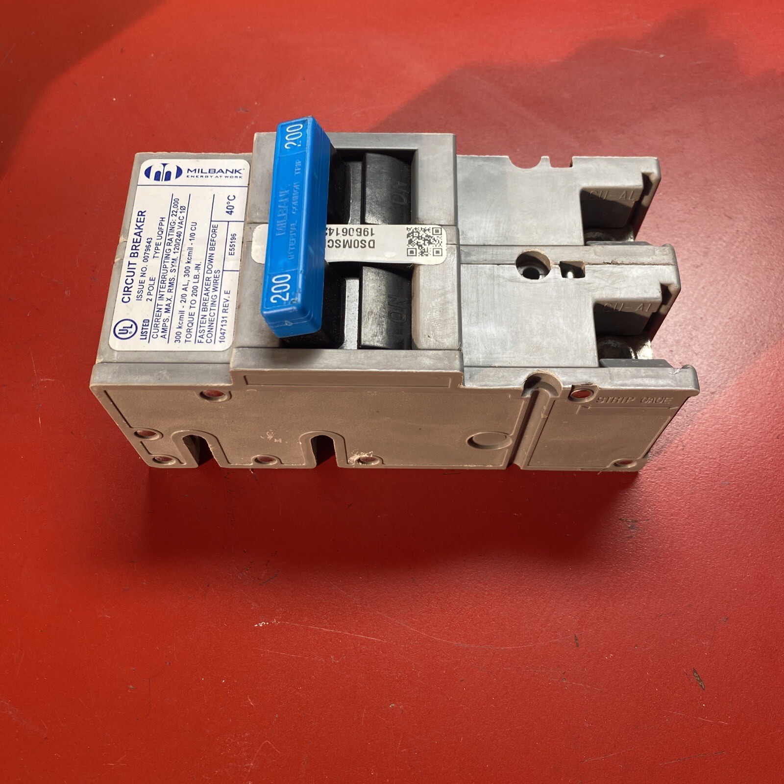 Milbank 200 Amp 2 Pole Type UQFPH Circuit Breaker 240V UQFPH200 Zinsco