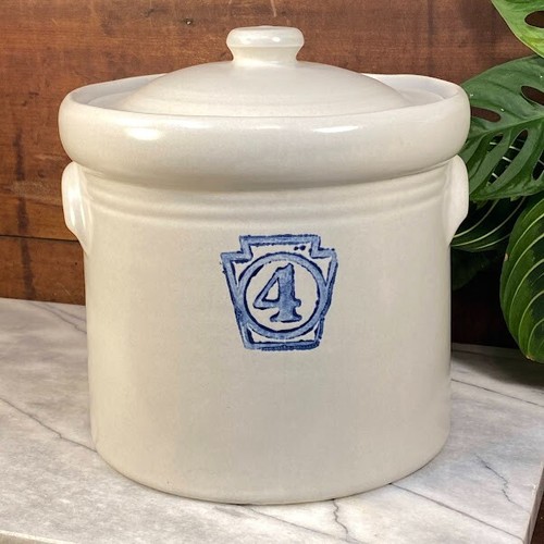 Vintage Pfaltzgraff Yorktowne Castle Mark Blue Numbered 4 Canister Crock w/ Lid