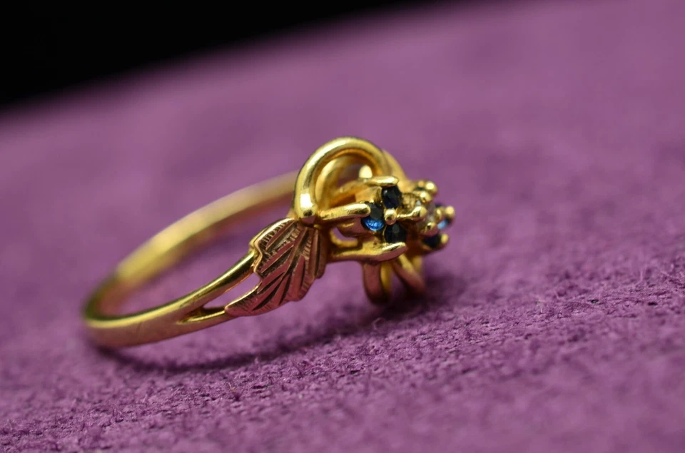 Oro Amarillo 10K Hojas de Oro Black Hills con Topacio y Diamante Anillo Banda Talla 7 Foto 4 de 4