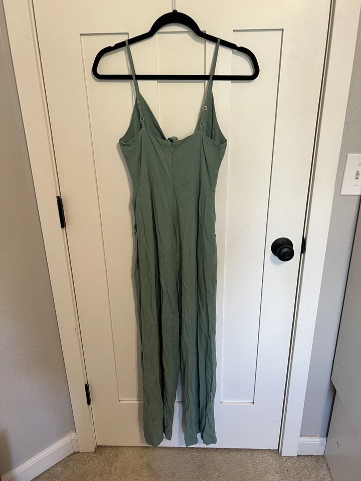 Showpo Wide Leg Spaghetti Strap Linen Blend Green Jumpsuit Size 4 with Pockets - Image 4 of 4