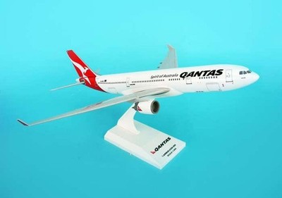 QANTAS Airlines A330-200 Modell Large Solid Maßstab 1:200 Skymark SKR425 VH-EBH NEU
