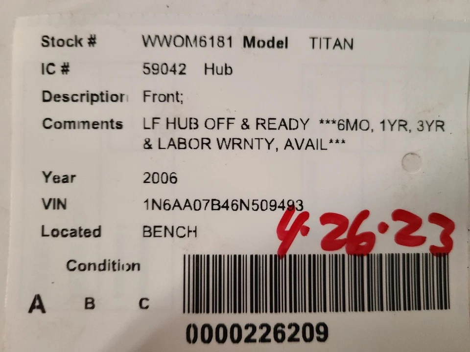 Buje de rueda delantera usado se adapta a: Nissan Titan 2006 delantero 4x4 grado A delantero Foto 3 de 4
