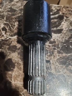 PTO Adapter - Female spline 1 3/4'' - 21 x Male spline 1 3/8'' - 21