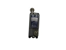 SQUARE D 9007-AW-32 LIMIT SWITCH UNMP