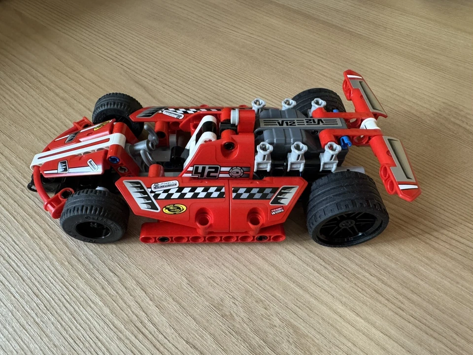 LEGO Technic 42011 Race Car, foto 2 di 5