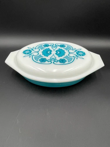 Vintage Pyrex Blue Horizon 1-1/2 Quart Divided Casserole Dish With Lid