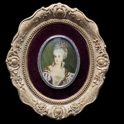 Vtg A Cameo Creation Mme Lambert De Morigney Convex Glass Baroque Victorian 