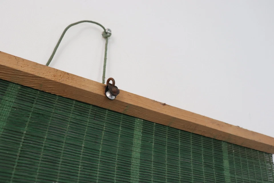 Store rideau bois ancien Art Deco 30/40  panneau fenêtre vert 60.7/ 84 cm - Photo 3/3