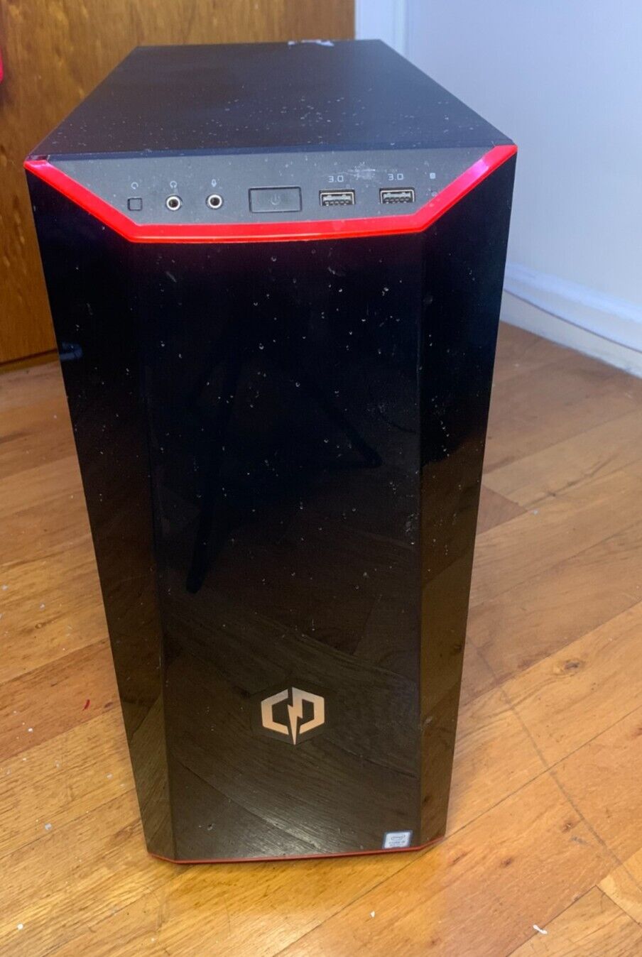 CYBERPOWER Gaming PC - Intel i5-8400 CPU @ 2.80GHz 8GB RAM, 1TB SSD, GTX 1060