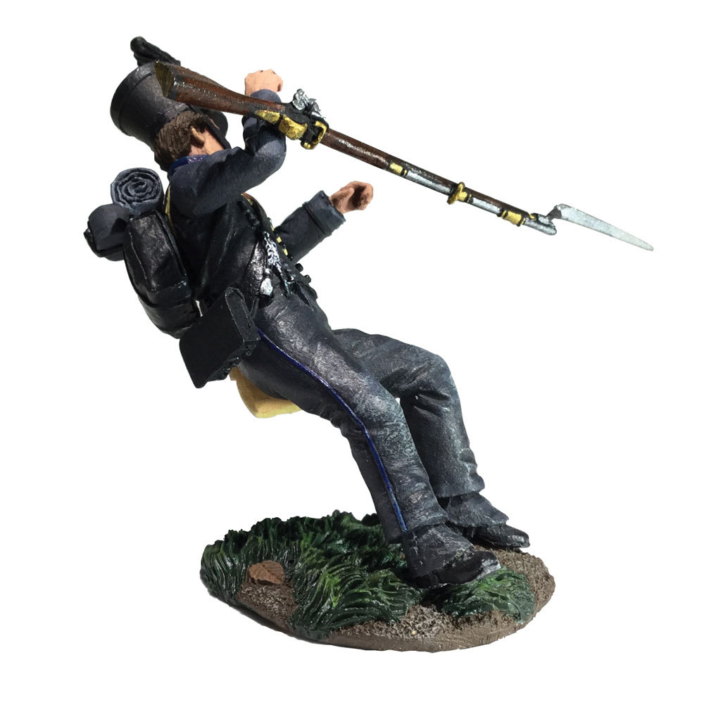 BRITAINS Napoleonic 36167 - Brunswick Leib Battalion Casualty Falling No.1