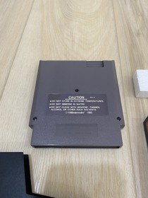 Gun.Smoke (Nintendo NES, 1988) - Box , Sleeve And Cartridge