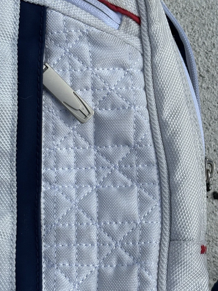 BMW Sauber F1 Team Backpack - Image 3 of 4