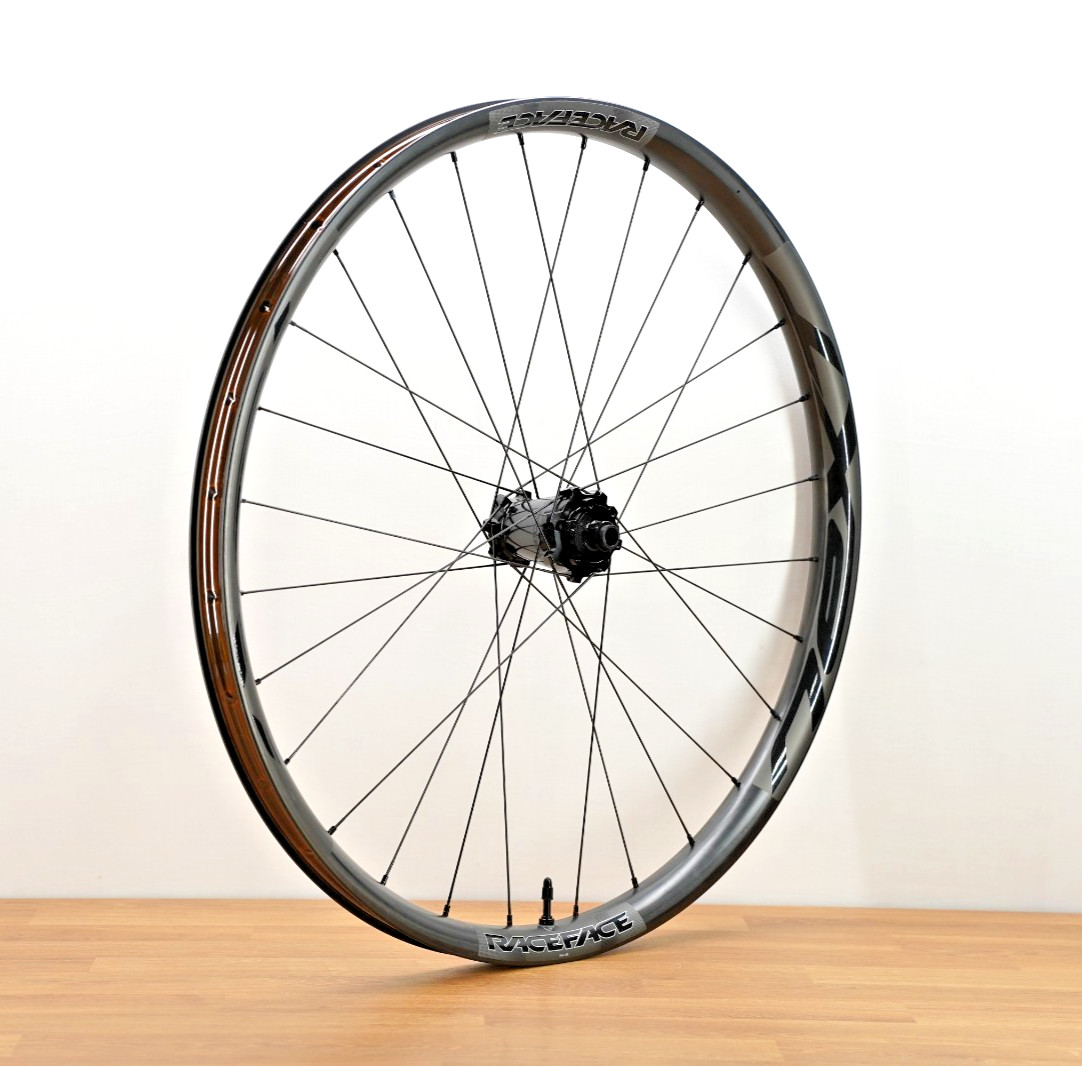 RaceFace Next R 31 Carbon Front Wheel 27.5 - NEW