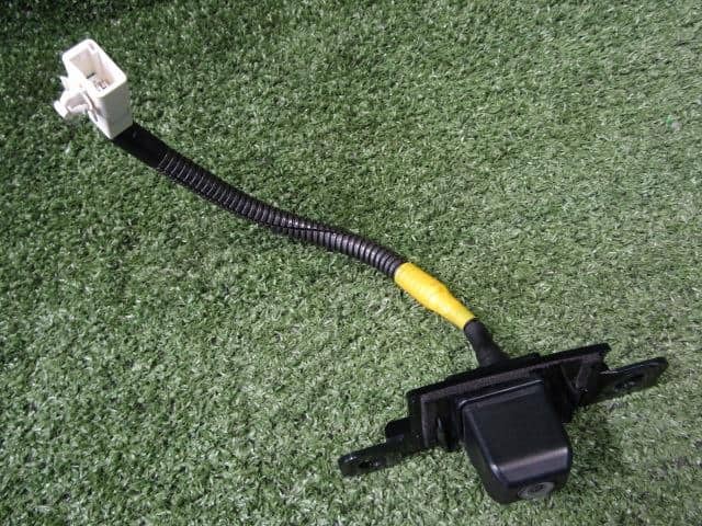 TOYOTA Harrier 2007 CBA-ACU35W Backup Camera 8679048060 [Used] [PA98880066]