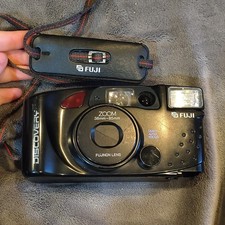 Fuji Discovery 900 Zoom Plus 35mm Point  Shoot Film Camera Black Flash