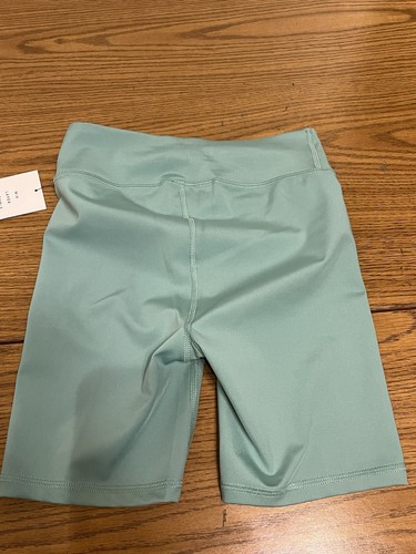 NWT Free Assembly Green Biker Shorts Sz Youth Medium (7-8) - Picture 9 of 16