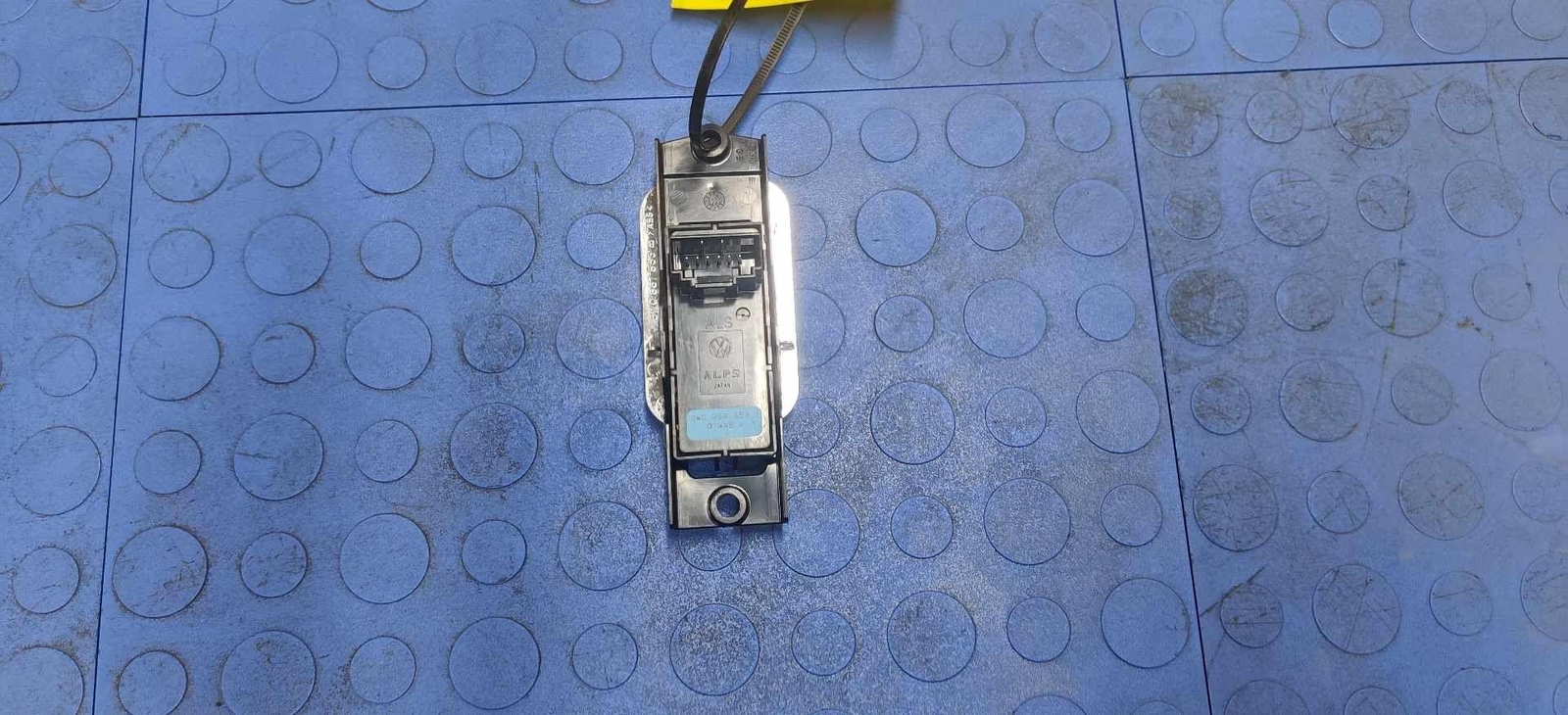 08 BENTLEY Continental GT Coupe Rear Right Power Window Switch OEM 3W0959858E