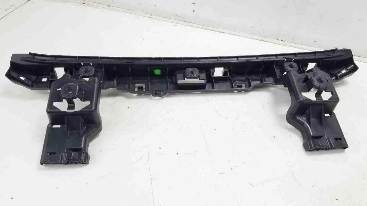 20 21 22 BMW 228IX Rear Bumper Center Mount Bracket OEM PN 