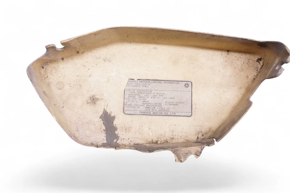 1979 Yamaha RD400 Daytona Special RD 400 RD400F *2777 Right Side Cover Beat - Imagem 4 de 4