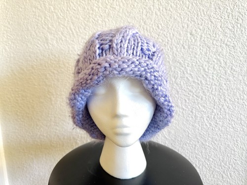 WOMEN HAND KNIT BEANIE HAT FOR WINTER PURPLE ONE SIZE - 第 4/6 張圖片