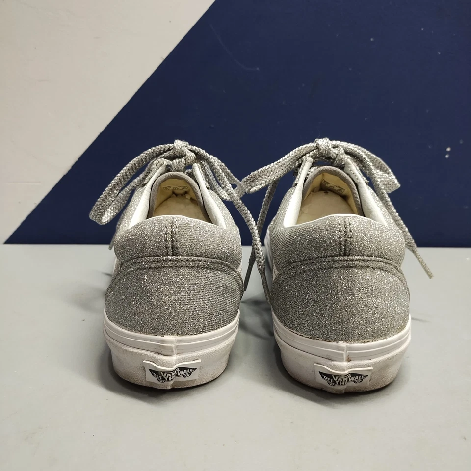 Zapatos de skate Vans Old Skool para mujer 10 brillantes plateados blancos con cordones 721278 Foto 4 de 4