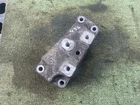 Gearbox mounting bracket