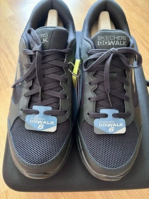 Brand New Mens Skechers GoWalk 6 Compete Extra Wide Fit - Image 1 of 4