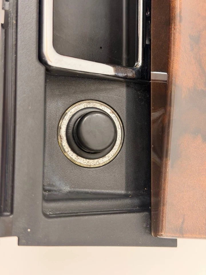 08-17 梅赛德斯 W212 E550 中控台烟灰缸烟灰缸隔层原始设备制造商 — 第 3/4 张图片