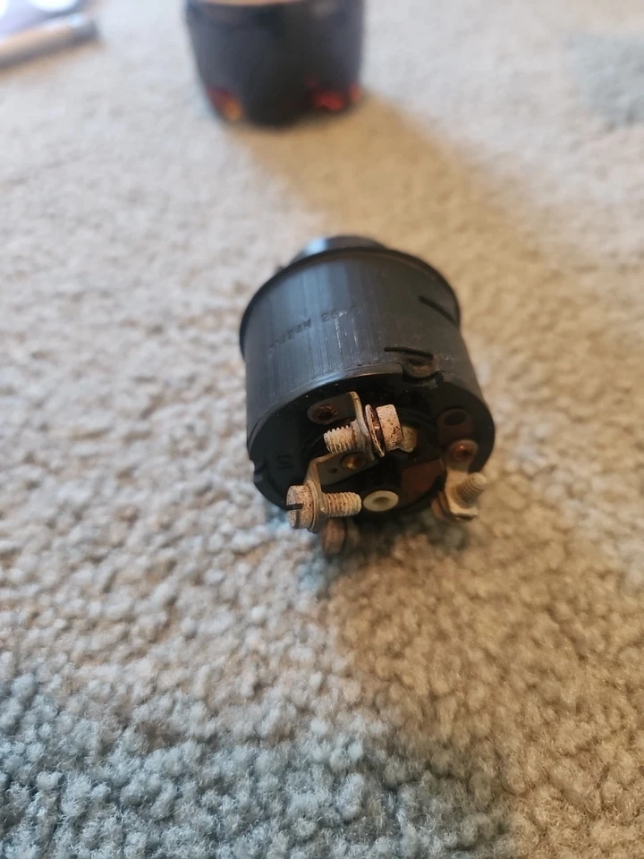 Оригинальный переключатель зажигания для боковой фары Land Rover серии 2 2a. - Изображение 2 из 4