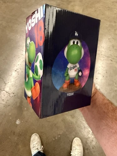 LA DODGERS x SUPER MARIO GALAXY YOSHINOBU YAMAMOTO 'YOSHI' EXCLUSIVE BOBBLEHEAD