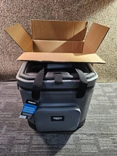 IGLOO 00063788 Soft Sided Cooler Duffle Bag Trailmate 30 Carbonite