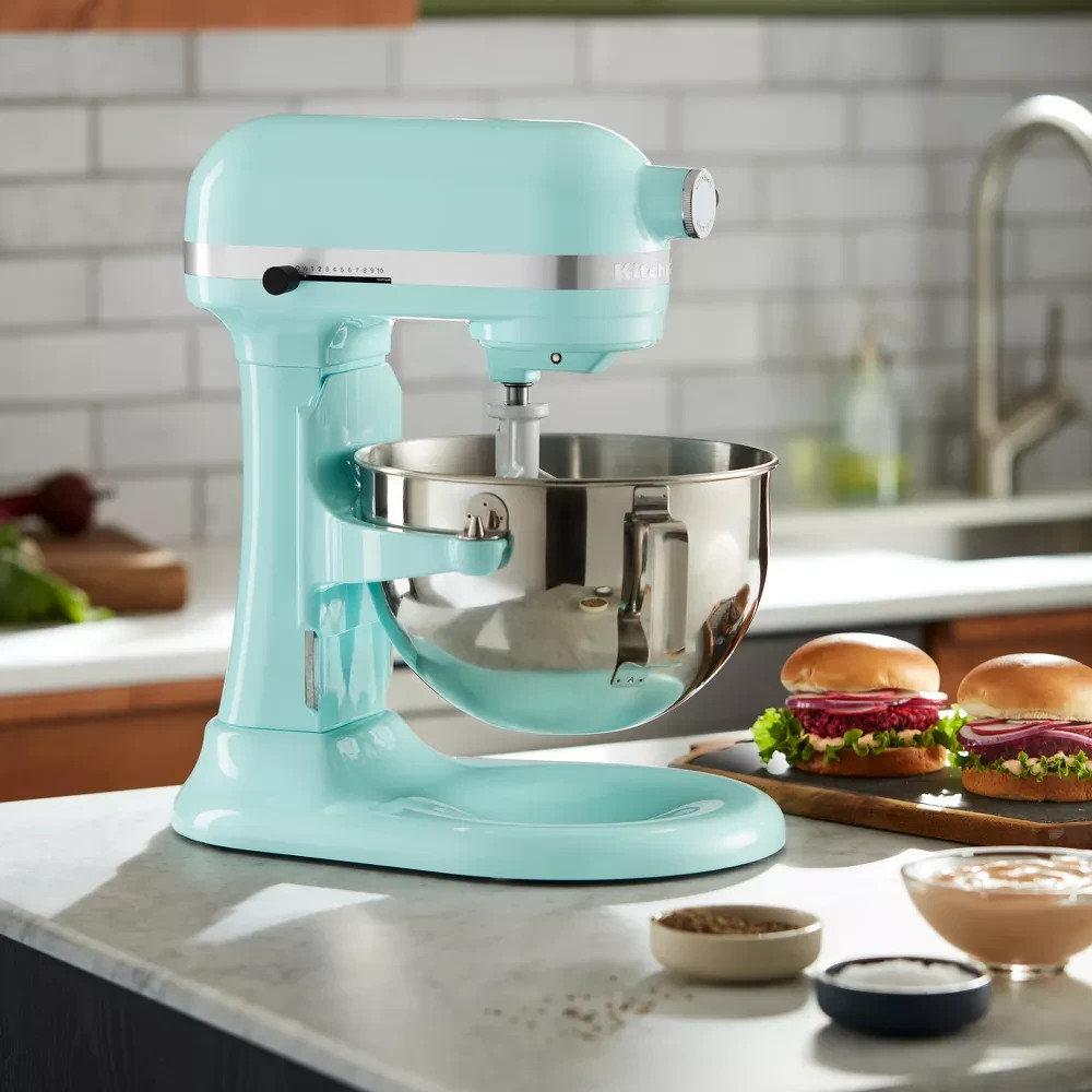Brand New KitchenAid 5.5 Quart Bowl-Lift Stand Mixer - KSM55XTXIC