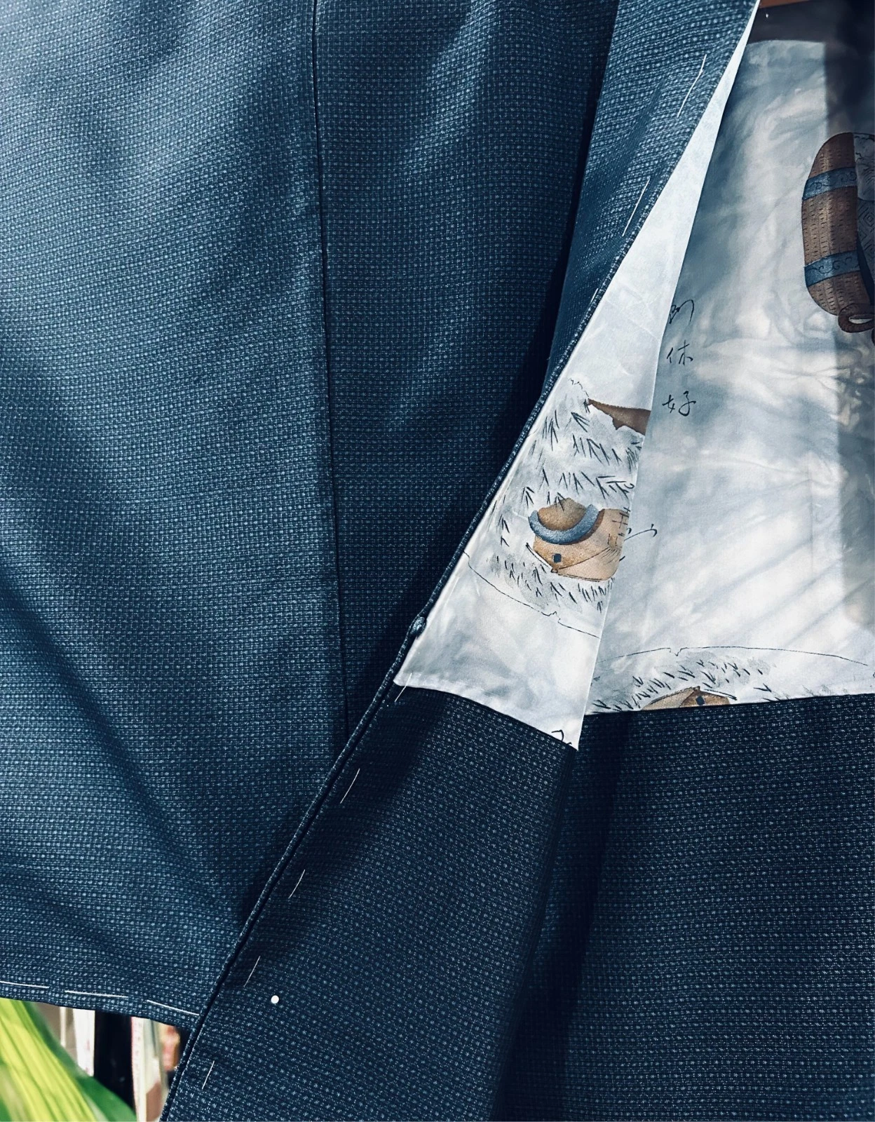 Unused Men s Haori, Pure Silk, deep navy blue, small size, excellent condition. - product detail image 12