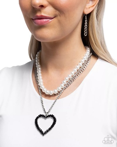 Y2K Year Necklace Black Paparazzi NIP