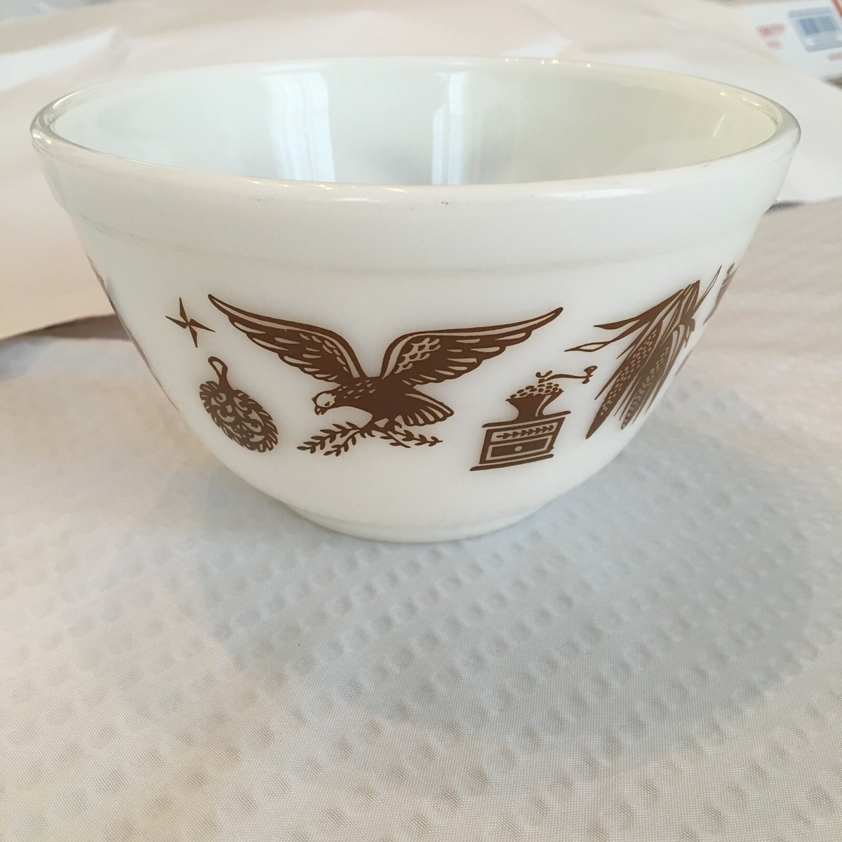 Pyrex Mixing Bowl 1 1/2 Pt Ovenware 34 White w/Brown Eagle Rooster
