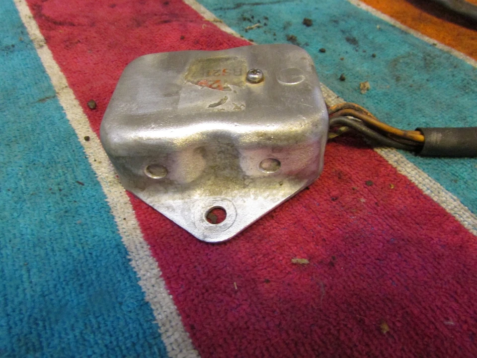 REGULADOR DE VOLTAJE KAWASAKI Z1 900/KZ1000A/KZ1000B/KZ900B/Z1R Foto 4 de 4