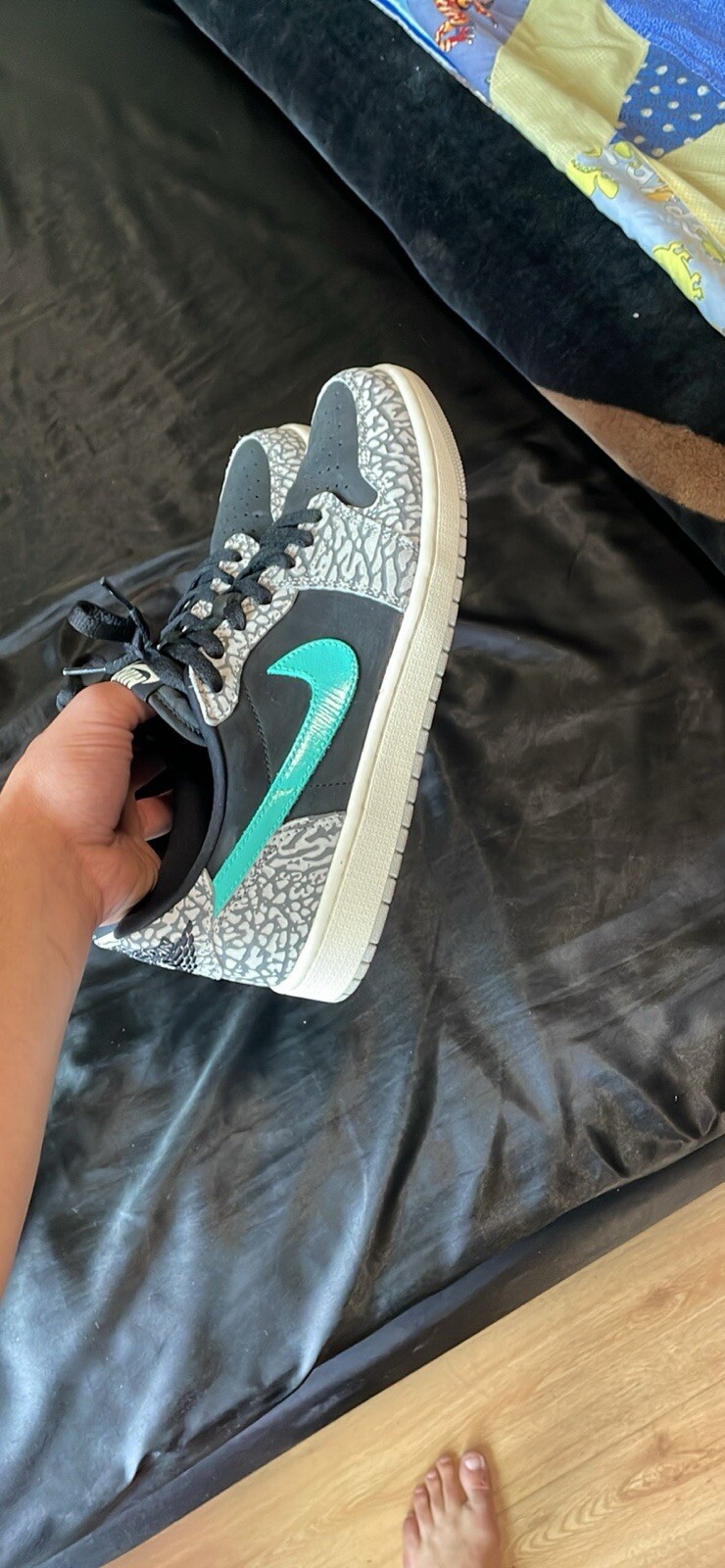 Picture 1 of 5