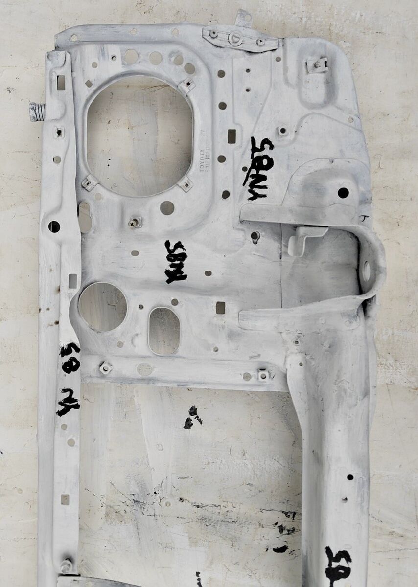 Toyota Hilux YN85 Taro 2WD Model 1989 96 Front Panel Used | eBay Toyota Hilux YN85 Taro 2WD Model 1989 96 Front Panel Used | eBay