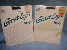 HANES GREAT LEGS 2 PAIRS PANTYHOSE SHEER SANDALFOOT SIZE EF BARELY BLACK VTG