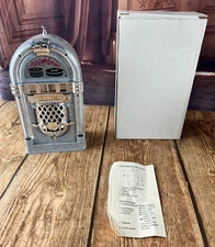 Tabletop Jukebox Battery Operated AM/FM Portable Radio Model JB-21