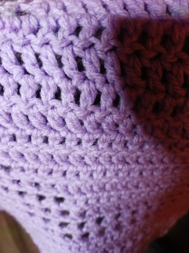 Manta de bebé hecha a mano de ganchillo corazón lavanda liviana 💜 ¡Puede aceptar solicitud! Foto 2 de 4